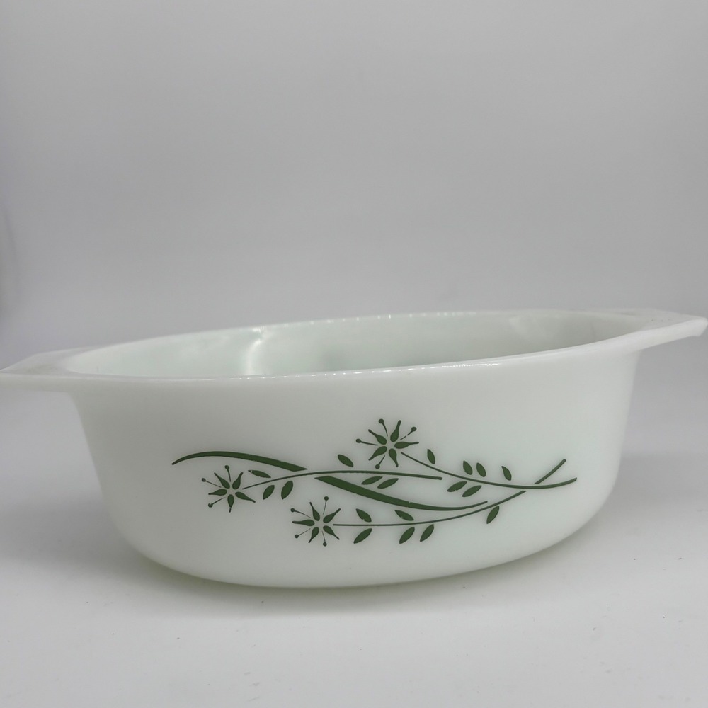 VTG Pyrex 043 Casserole Dish 1.5 QT White Green Floral Herb Garden Oval MCM